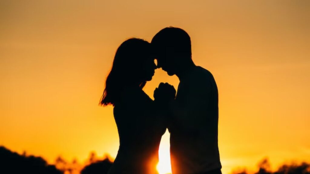 Love Shayari: प्रेम पर खूबसूरत शायरी