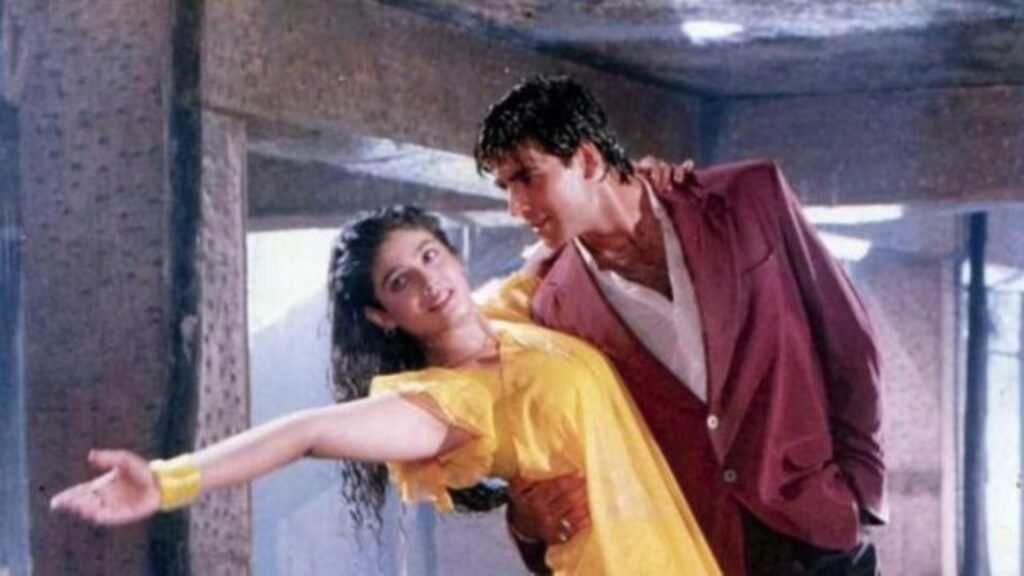 जब फिल्म Mohra Tip Tip Barsa Paani में असहज थीं Raveena Tandon! जानिए इस गाने की पीछे की पूरी कहानी